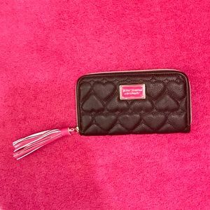 Betsey Johnson Black Heart Quilted Wallet NWOT